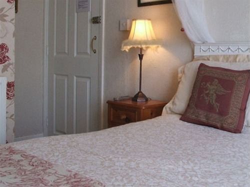 Hotel Airedale 3*