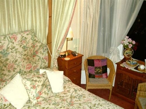 Hotel Airedale 3*