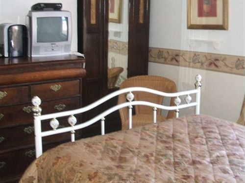 Hotel Airedale 3*